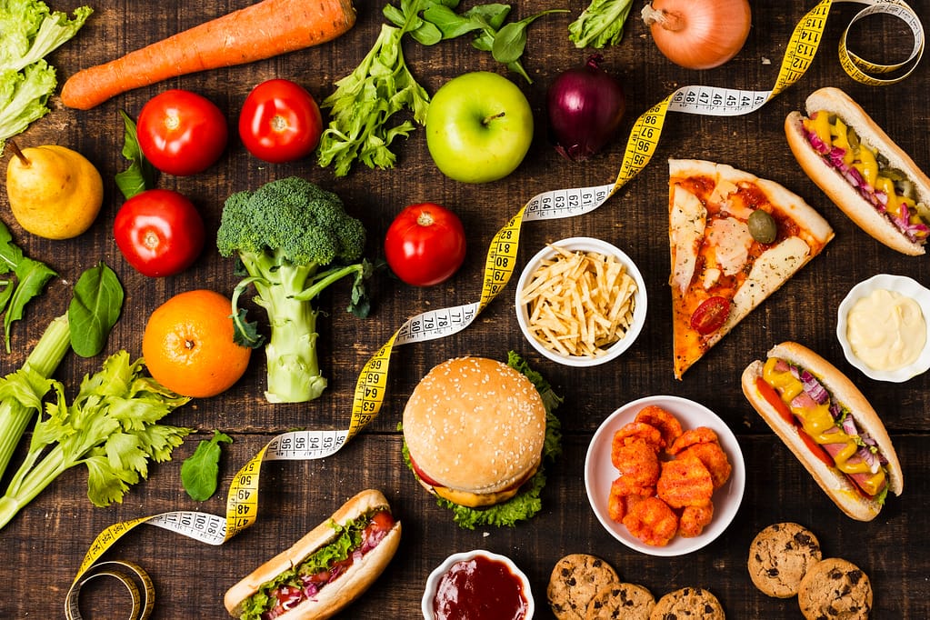 Ultratöödeldud toidud moodustavad suure osa meid ümbritsevatest toiduvalikutest, kuid nende terviseriskid muutuvad järjest selgemaks. Selles artiklis selgitame, mis on ultratöödeldud toidud ja kuidas neid ära tunda. Lisaks jagame tervislikumaid alternatiive.